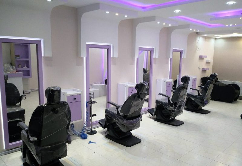 خدمات پاکسازی پوست در آرایشگاه ها ممنوع است/۵ مرکز غیرمجاز پلمب شد
