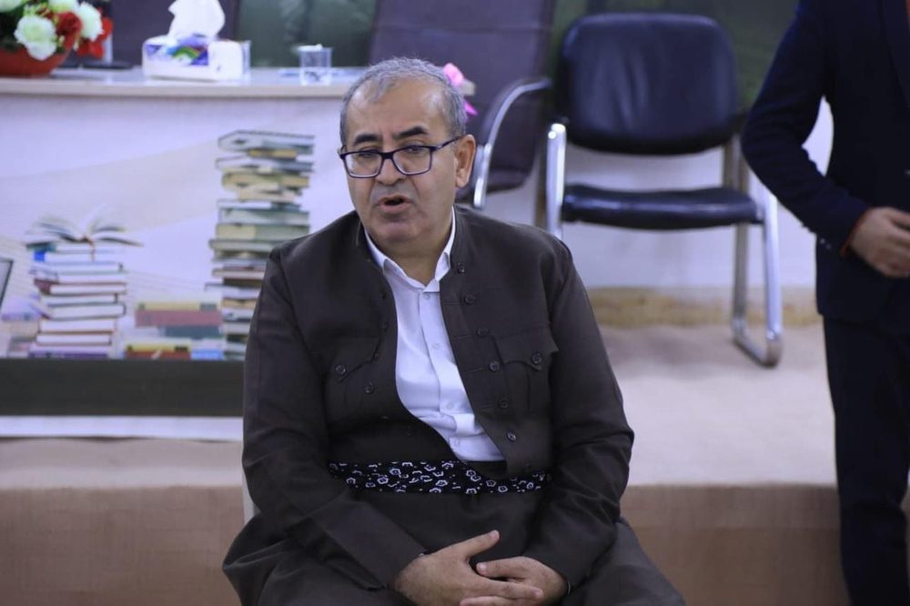 پرسیارە نەمرە، ئۆینبازەکان/ ستران عەبدوڵلا 