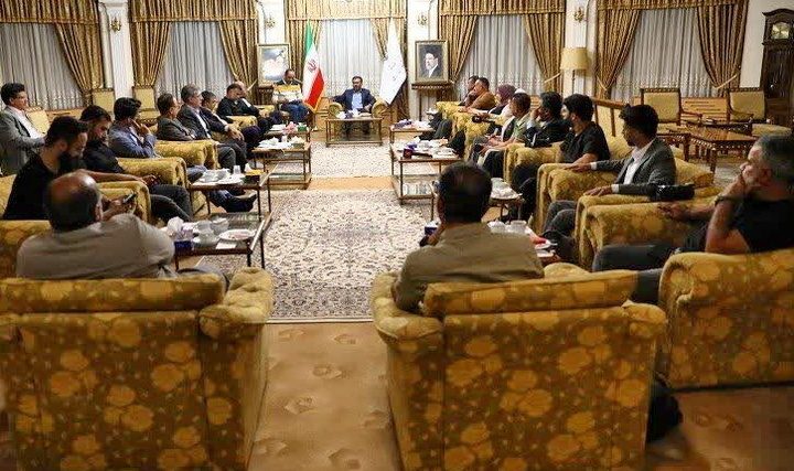 جێگری پارێزگاری کرماشان لەگەڵ کۆمەڵێک لە ڕۆژنامەنووسانی سلێمانی و هەڵەبجە کۆبووەوە