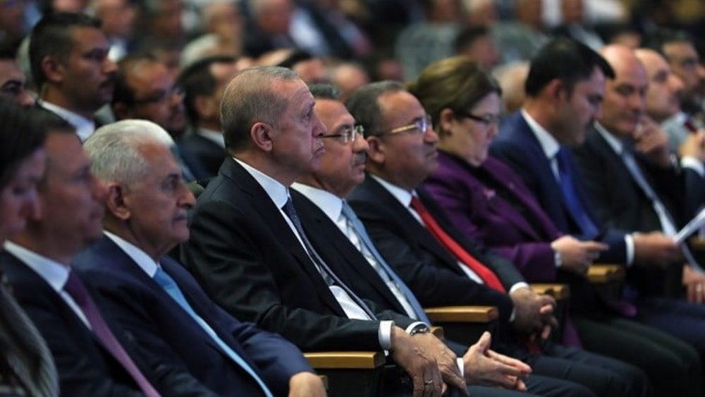 دەنگۆی گۆڕانکاری لە سەرکردایەتیی ئاکپارتی؛ ئەردۆغان لە ئەدای بەرپرسانی حزبەکەی ڕازی نییە